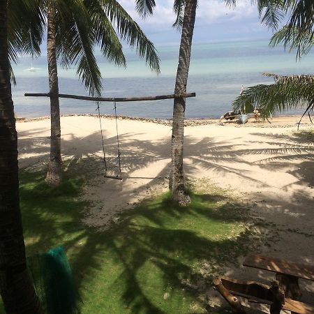ホテルウィー コール イット レインボウ パラダイス Daanbantayan エクステリア 写真