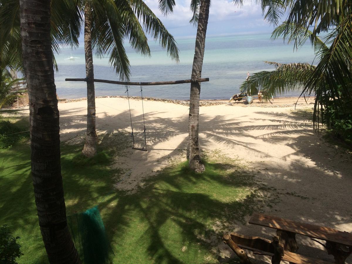ホテルウィー コール イット レインボウ パラダイス Daanbantayan エクステリア 写真