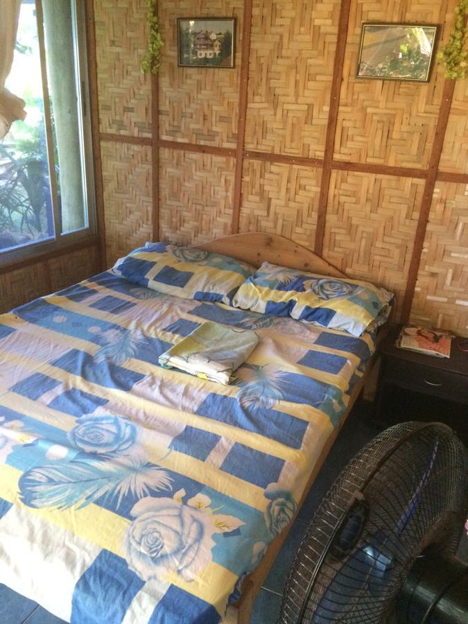 ホテルウィー コール イット レインボウ パラダイス Daanbantayan エクステリア 写真
