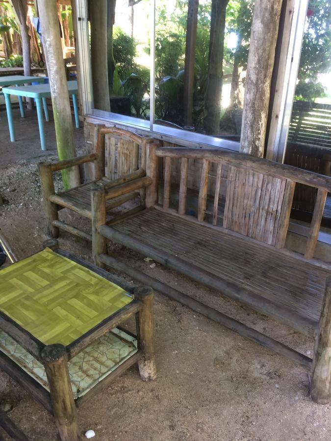 ホテルウィー コール イット レインボウ パラダイス Daanbantayan エクステリア 写真